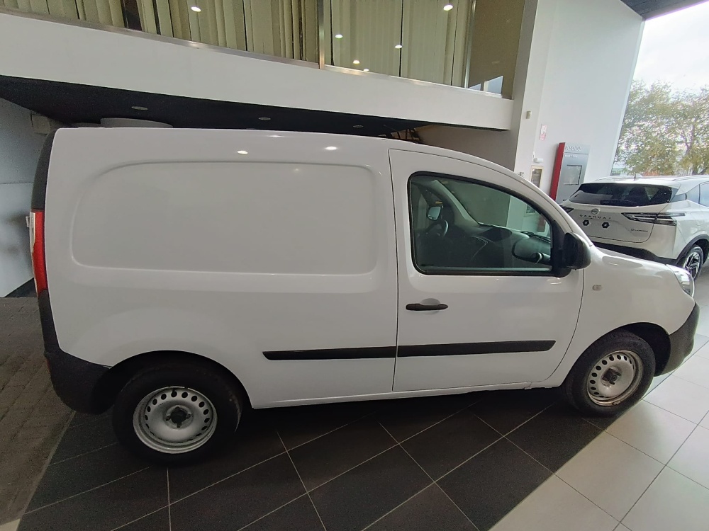 4-Renault-kangoo-profesional-furgon-1-5-75-cv