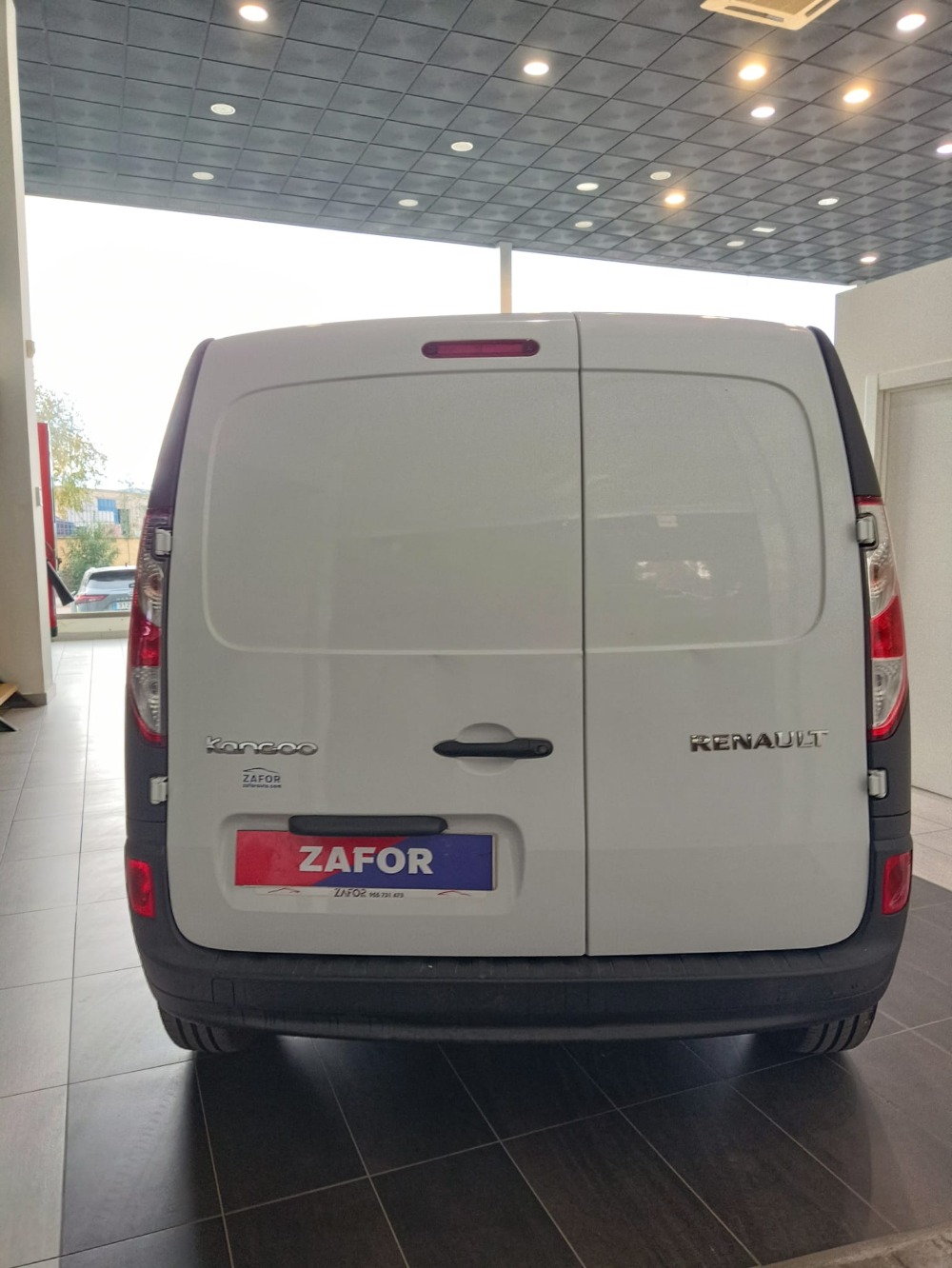 5-Renault-kangoo-profesional-furgon-1-5-75-cv